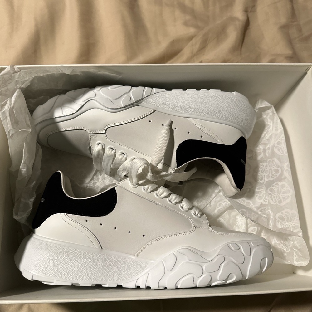 Perfect Conditions I Only Used Them For 4 Hrs - image 3